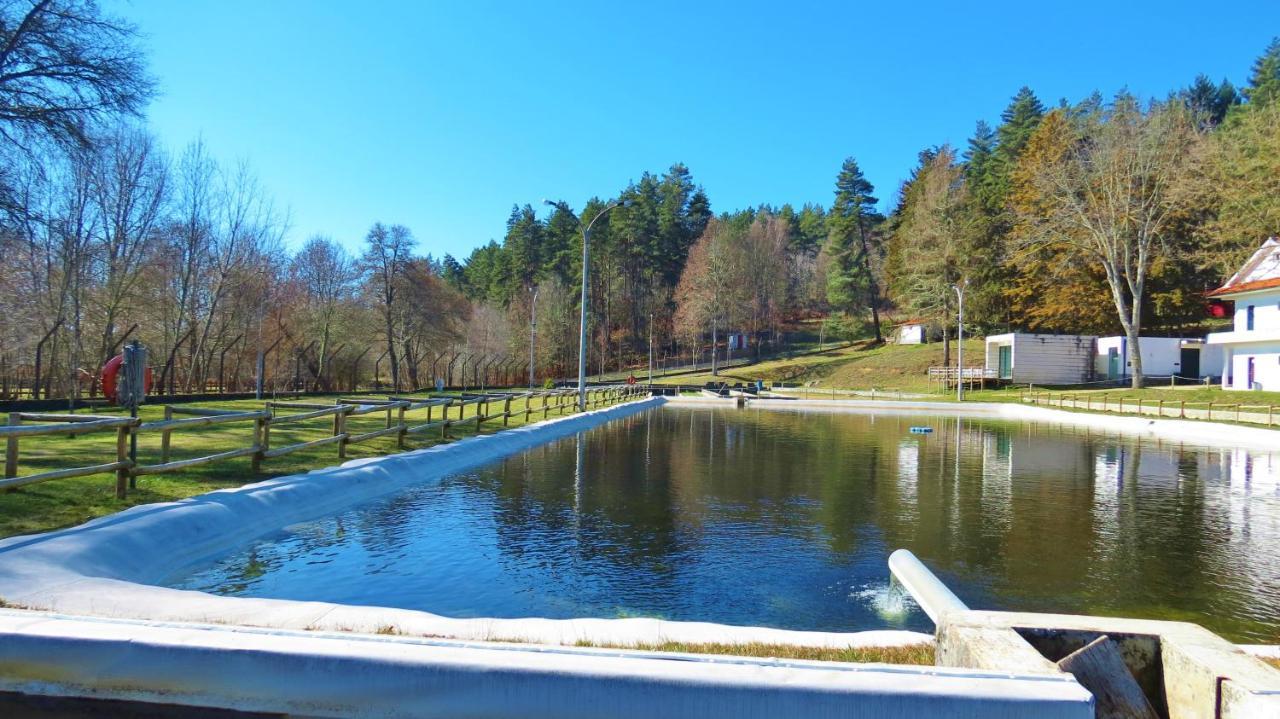 Boticas Parque Natur Houses المظهر الخارجي الصورة