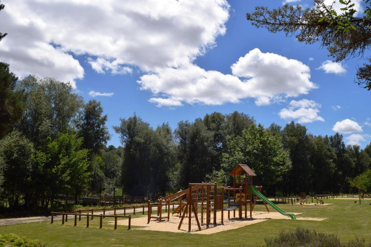 Boticas Parque Natur Houses المظهر الخارجي الصورة